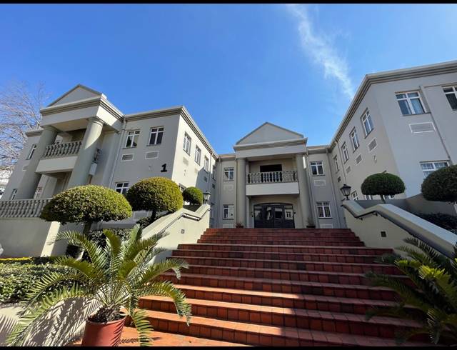 1,430M² OFFICE FOR SALE IN BRYANSTON